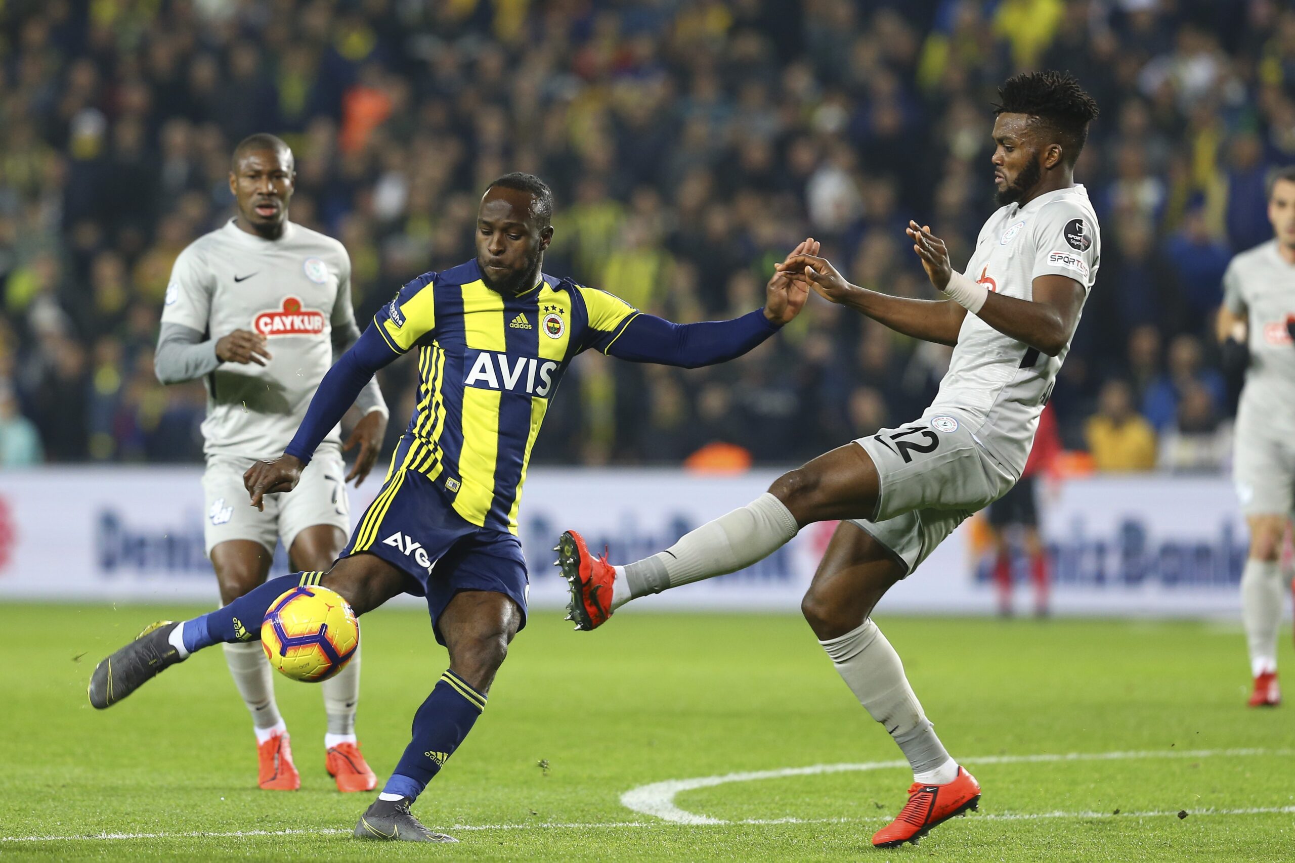 Nhận định soi kèo Fenerbahce vs Gaziantep lúc 00h00 ngày 3/12/2024