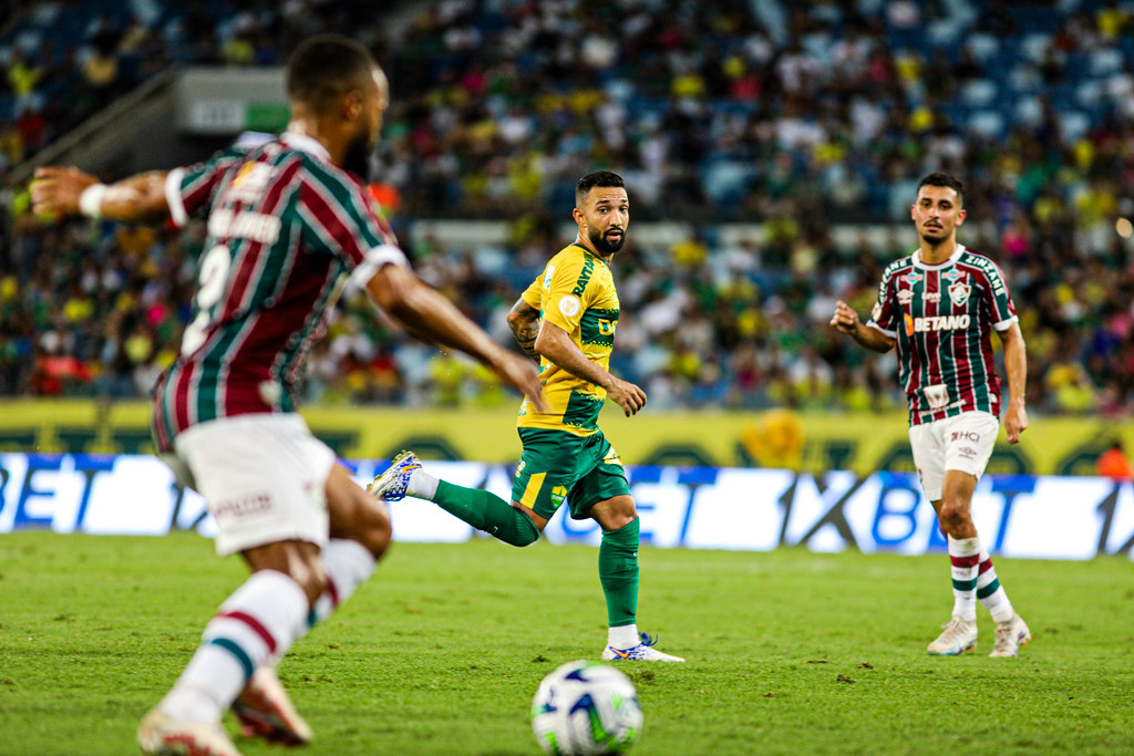 nhan-dinh-soi-keo-fluminense-vs-cuiaba-luc-06h00-ngay-06-12-2024